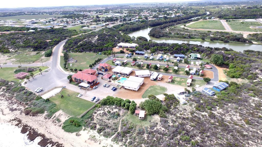 Seaspray Beach Holiday Park Dongara Bagian luar foto