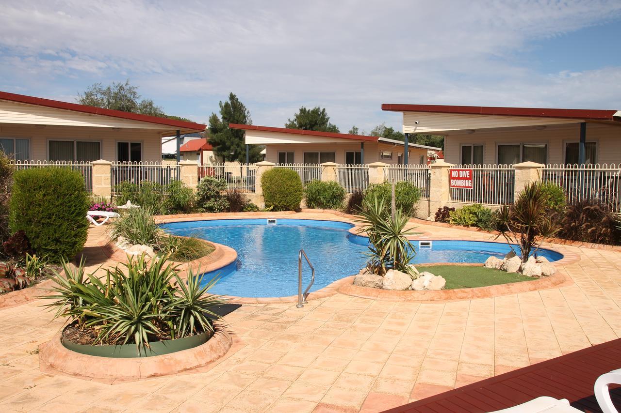 Seaspray Beach Holiday Park Dongara Bagian luar foto