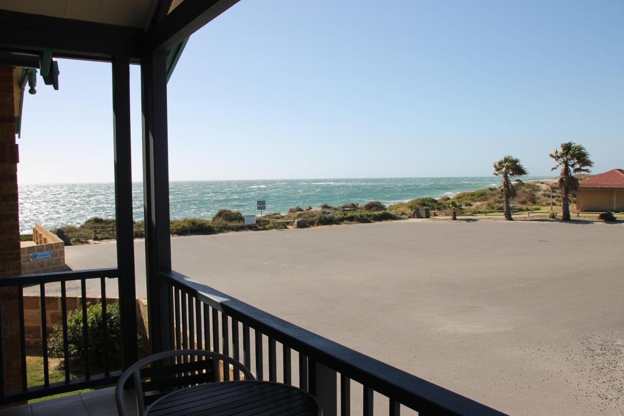 Seaspray Beach Holiday Park Dongara Bagian luar foto