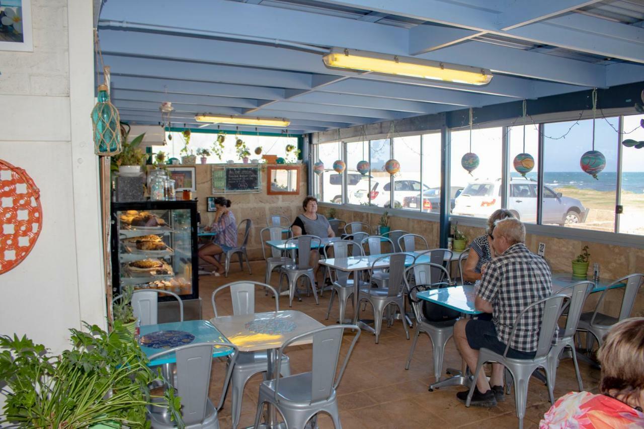 Seaspray Beach Holiday Park Dongara Bagian luar foto